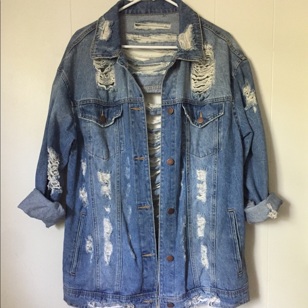 DISTRESSED LONG BLUE DENIM JACKET!